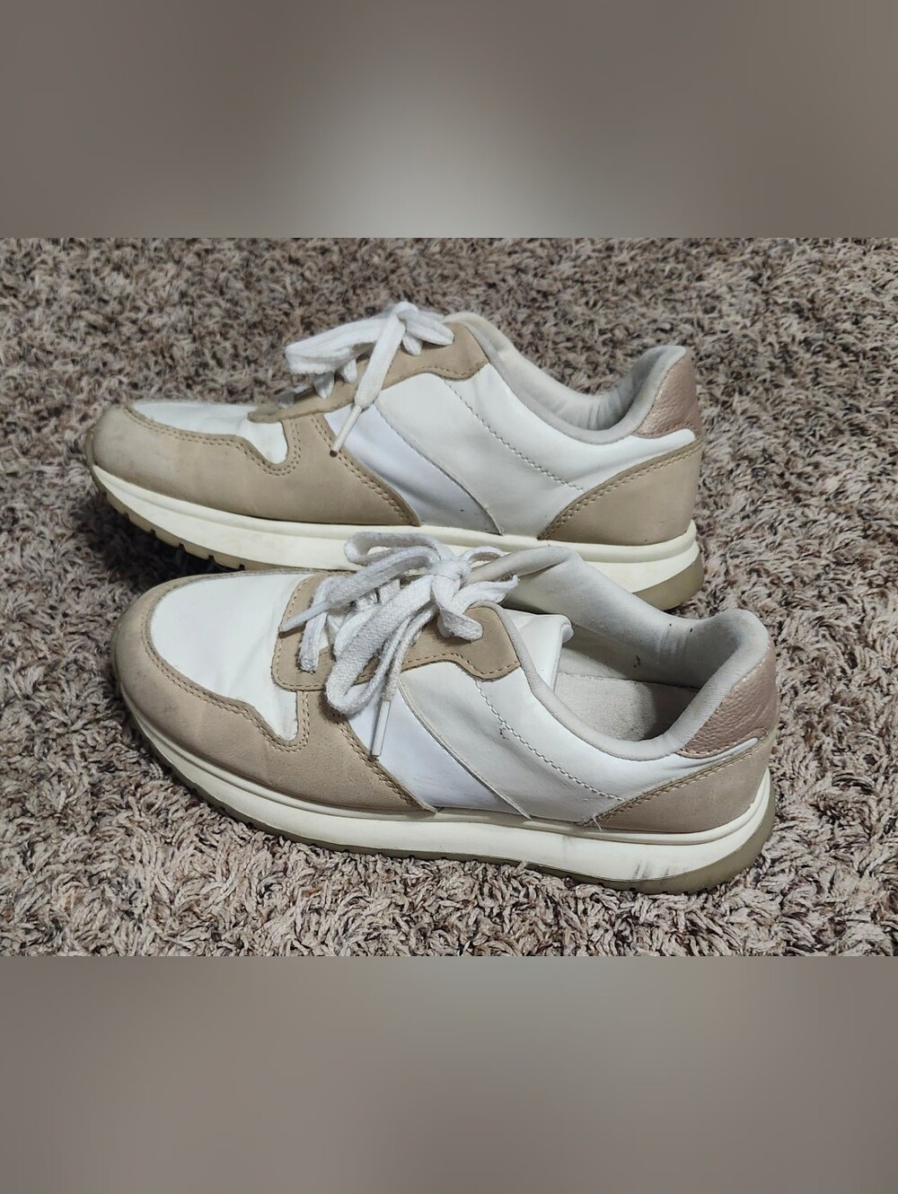 Women's Casual Lace-Up Sneakers in White and Tan